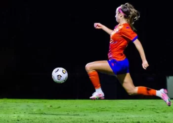 US soccer hopefuls move to Australia for opportunity to go pro
