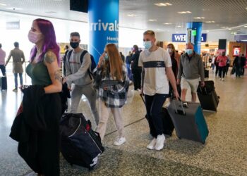 UK travel red list ‘set to be reduced to zero’ in holidays boost