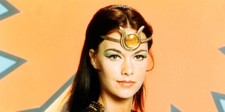 JoAnna Cameron, an Early Female Superhero on TV, Is Dead at 73