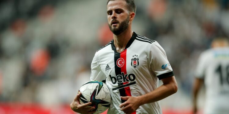 Besiktas eyeing permanent Miralem Pjanic transfer – Ghana Latest Football News, Live Scores, Results Besiktas eyeing permanent Miralem Pjanic transfer – Ghana Latest Football News, Live Scores, Results