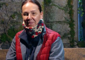 ITV I’m a Celebrity fans ‘stressed out’ by Arlene Phillips as she struggles on bush tucker trial