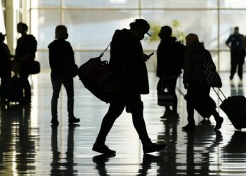 UK adds ten countries to red list but says ‘We are not going to stop people travelling’