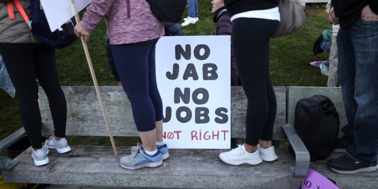 Appeals Court Extends Block on Biden’s Vaccine Mandate for Employers