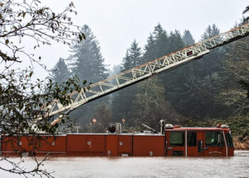 20 People Rescued From Flooded R.V. Park in Oregon