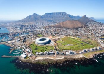 Cancelled weddings and family reunions: frustrated travellers mourn South Africa’s addition to the red list