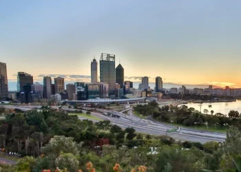 WA reopening plan ‘obscure, gutless’