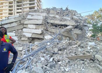 Lagos, Nigeria: Multi-story building collapses in Lagos, Nigeria