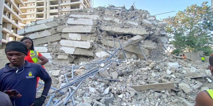 Lagos, Nigeria: Multi-story building collapses in Lagos, Nigeria