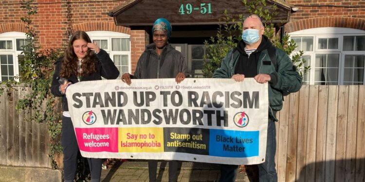 Tooting eviction live: Mum, 46, ‘to be forced from flat by private landlord’ as protestors gather Tooting eviction live: Mum, 46, ‘to be forced from flat by private landlord’ as protestors gather