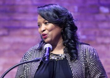 Tampa’s Clemmie Perry works to get more Black women, kids into golf