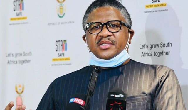 South Africa’s railways are broken – now government plans to hire 5,000 security guards and ‘build a wall’ South Africa’s railways are broken – now government plans to hire 5,000 security guards and ‘build a wall’