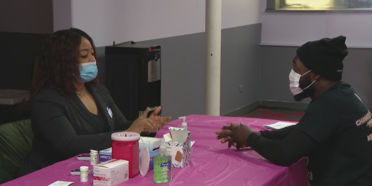 Local mobile health clinic aims to provide free preventative care for Chicago’s Ghanaian community Local mobile health clinic aims to provide free preventative care for Chicago’s Ghanaian community