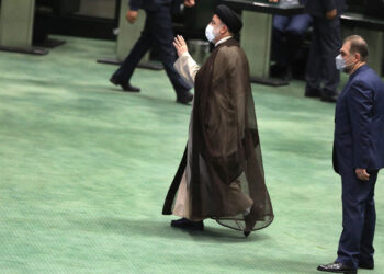 As Hopes for Nuclear Deal Fade, Iran Rebuilds and Risks Grow