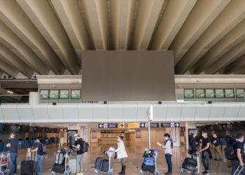 Airport Wait Times Likely Climb as U.S. Borders Reopen