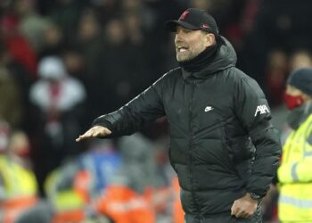 MATCHDAY: Liverpool, Chelsea look to keep in touch with City