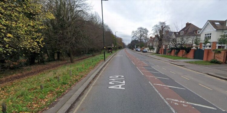 Body of a man found near Wimbledon Common Body of a man found near Wimbledon Common
