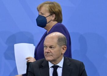 Germany locks down unvaccinated people, as leaders plan to make shots compulsory