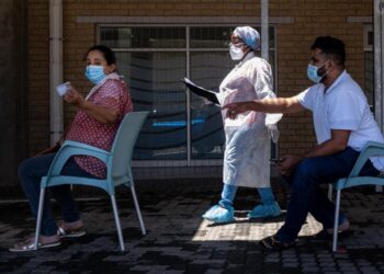 Omicron: How South African scientists discovered the variant and set off a global chain reactiony