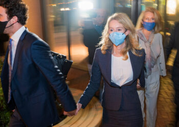 How Long Will the Elizabeth Holmes Jury Deliberate?