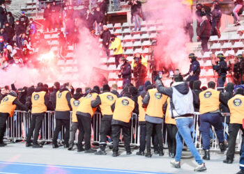 French Cup game abandoned because of crowd violence