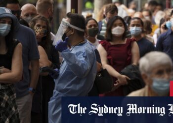 NSW COVID cases grow, Victoria COVID cases grow, Omicron variant cases grow, The Ashes 2021 second test continues in Adelaide, Caroline Kennedy becomes Australian US ambassador