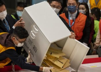 Canada, U.S. ‘gravely concerned’ as pro-Beijing candidates win Hong Kong election – National