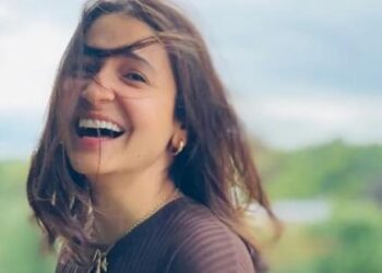 WATCH: Anushka Sharma shares breathtaking view of a lake from South Africa; Check it out