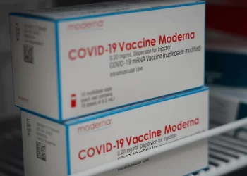Moderna vaccine to be made in Australia, with hopes for Victorian plant to open by 2024