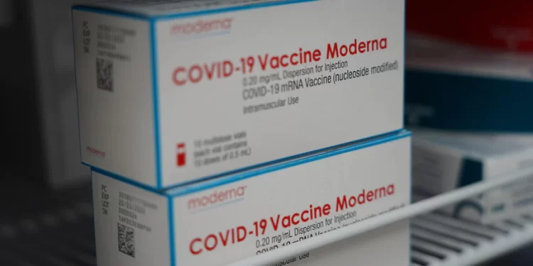 Moderna vaccine to be made in Australia, with hopes for Victorian plant to open by 2024