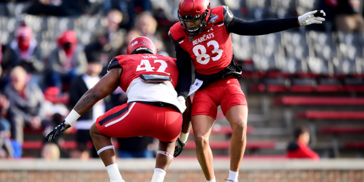 Cincinnati vs. Houston score: No. 4 Bearcats make final College Football Playoff statement in win