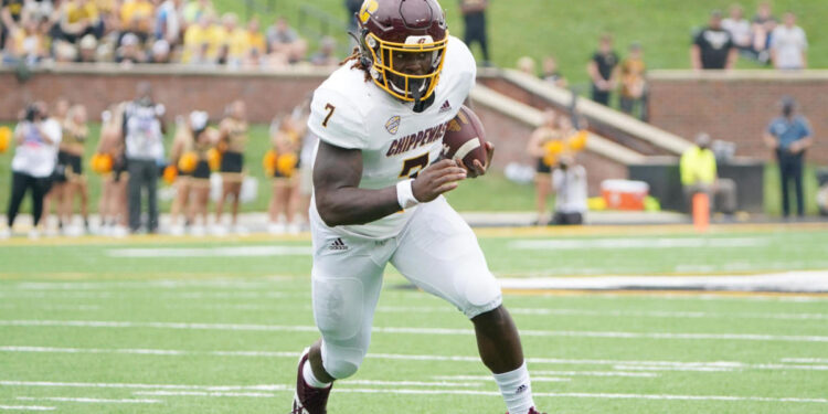 Central Michigan to play Washington State in Sun Bowl after Miami pulls out due to COVID-19 issues Central Michigan to play Washington State in Sun Bowl after Miami pulls out due to COVID-19 issues