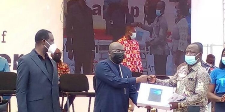 GNAT to speak on ‘one teacher one laptop’ brouhaha GNAT to speak on ‘one teacher one laptop’ brouhaha