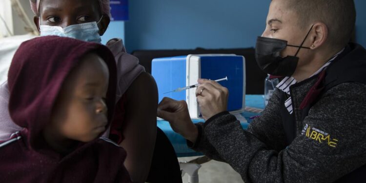 Canada should rethink blanket ban on travel from South Africa