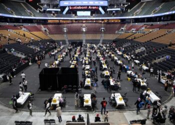 Today’s coronavirus news: City puts return-to-office plans on hold; NBA postpones Raptors-Bulls game; New COVID restrictions in Kingston