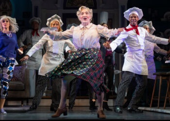 ‘Mrs. Doubtfire’ on Broadway Is Pausing to Avoid Closing