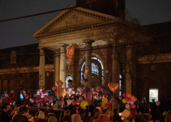 Hundreds Gather to Remember 12 Victims of Philadelphia Fire