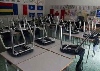 Coronavirus: Some Canadian students returning to class