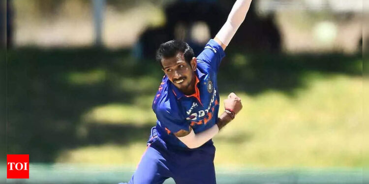 India vs South Africa, 1st ODI: Ashwin-Chahal duo gets a ‘sweeping’ welcome | Cricket News India vs South Africa, 1st ODI: Ashwin-Chahal duo gets a ‘sweeping’ welcome | Cricket News