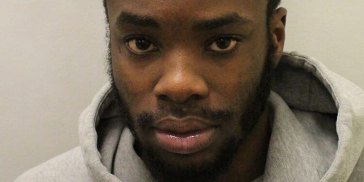 London gang member jailed after heroin and crack worth £,1000 found in home raid London gang member jailed after heroin and crack worth £,1000 found in home raid