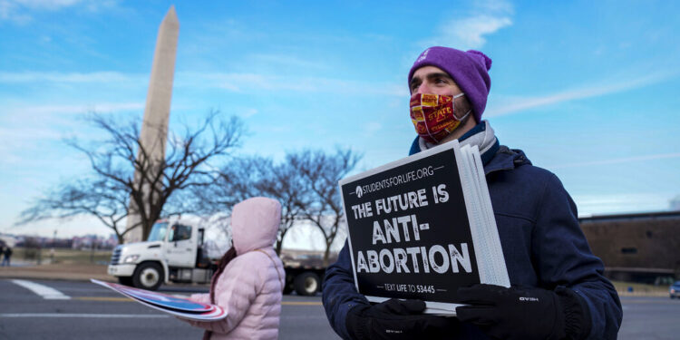 Abortion Opponents Descend on Washington for March for Life Rally