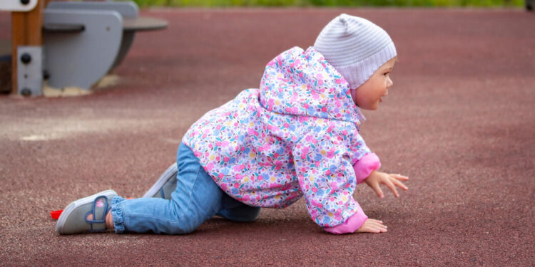 Cash Aid to Poor Mothers Increases Brain Activity in Babies, Study Finds Cash Aid to Poor Mothers Increases Brain Activity in Babies, Study Finds