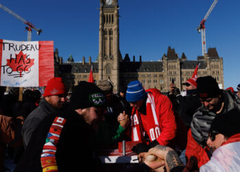 In Canada, ‘Freedom Convoy’ Protesting Vaccine Mandates Nears Capital