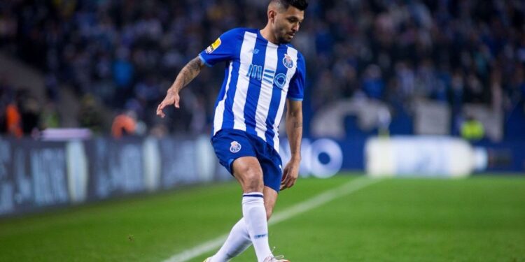 Mexico’s ‘Tecatito’ signs for Sevilla from Porto – Ghana Latest Football News, Live Scores, Results
