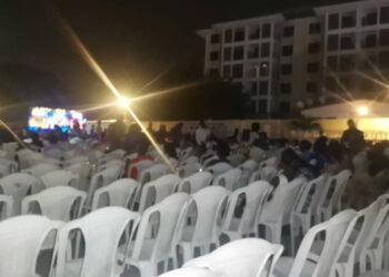 Churches hold services in open air to usher in 2022