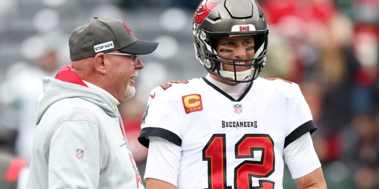 Bruce Arians rips ref who flagged Tom Brady for unsportsmanlike conduct: ‘Totally uncalled for’ Bruce Arians rips ref who flagged Tom Brady for unsportsmanlike conduct: ‘Totally uncalled for’