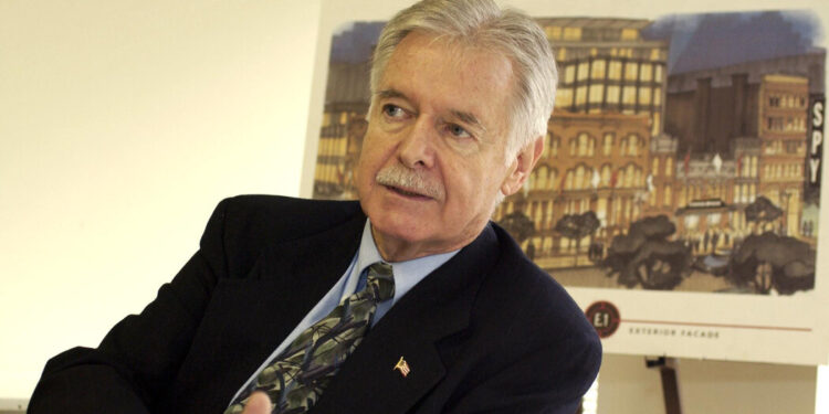 Peter Earnest, C.I.A. Veteran Who Ran a Spy Museum, Dies at 88