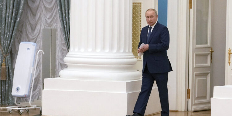 U.S. Battles Putin by Disclosing His Next Possible Moves U.S. Battles Putin by Disclosing His Next Possible Moves