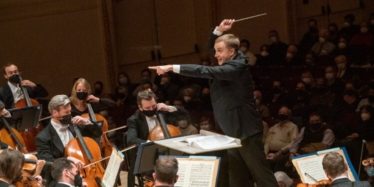 Review: International Orchestras Are Finally Back at Carnegie Review: International Orchestras Are Finally Back at Carnegie