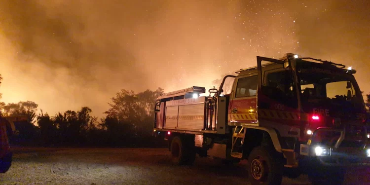 Residents on edge, homes feared lost as bushfire ravages WA’s south coast Residents on edge, homes feared lost as bushfire ravages WA’s south coast