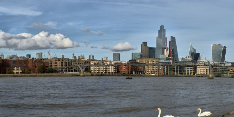 Human bone older than Stonehenge and Egypt’s Pyramids of Giza found in River Thames
